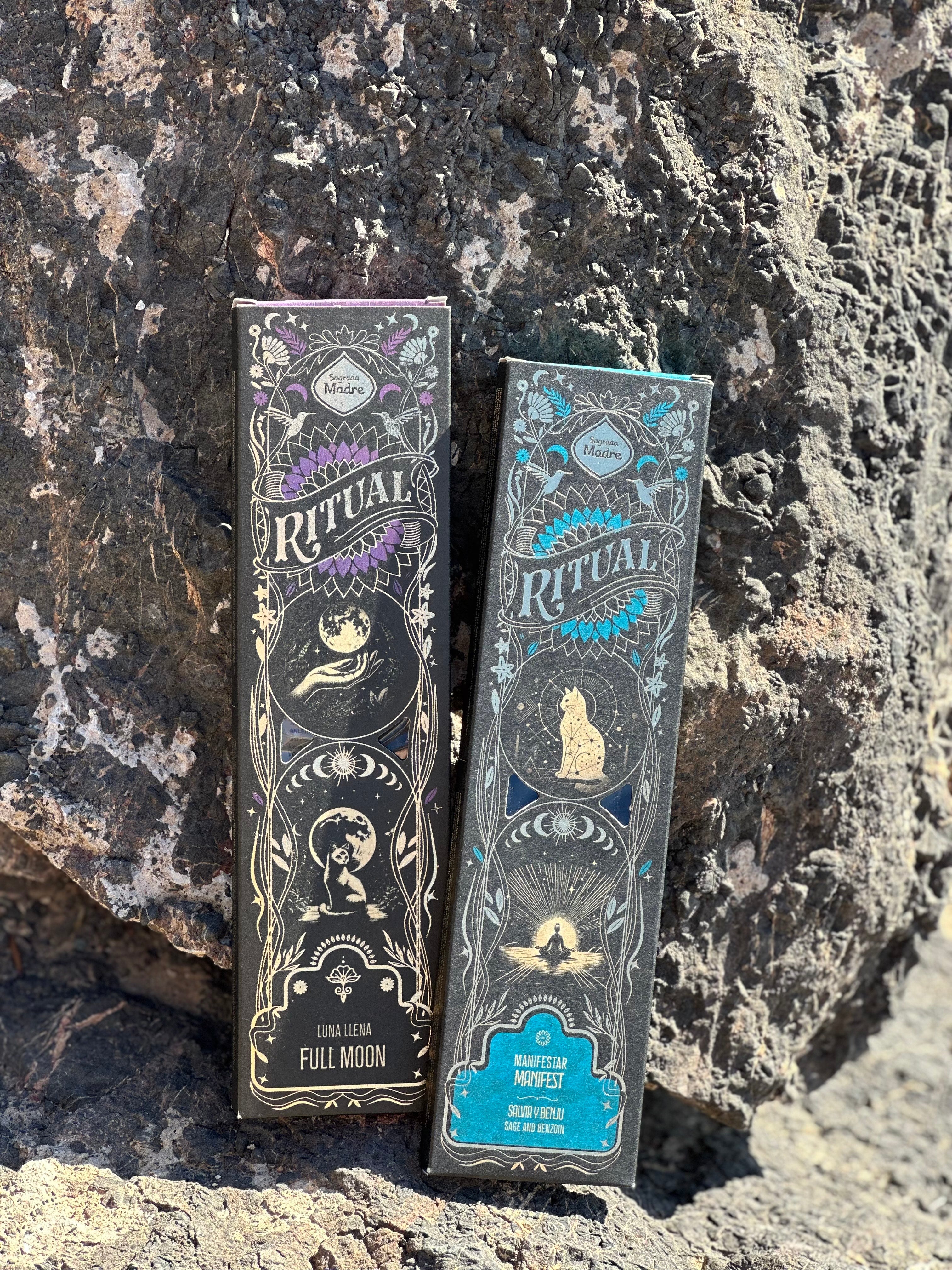 Jaunaties (manifestacijos) ritualo smilkalai