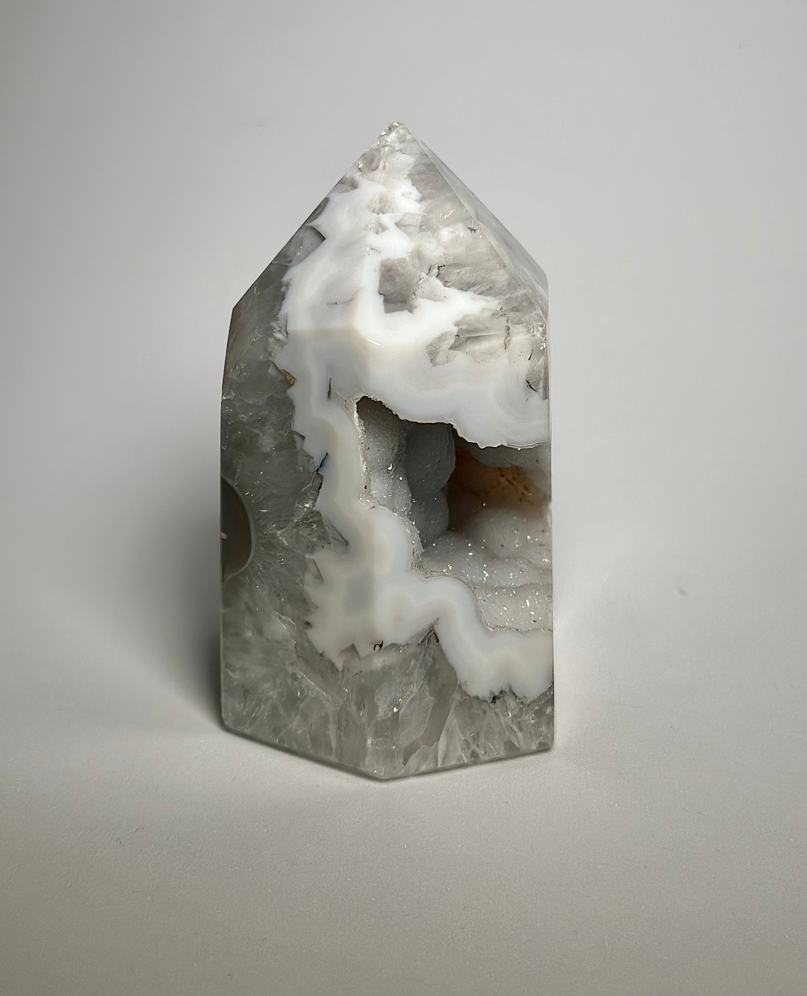 Agatas su drūza 460g.