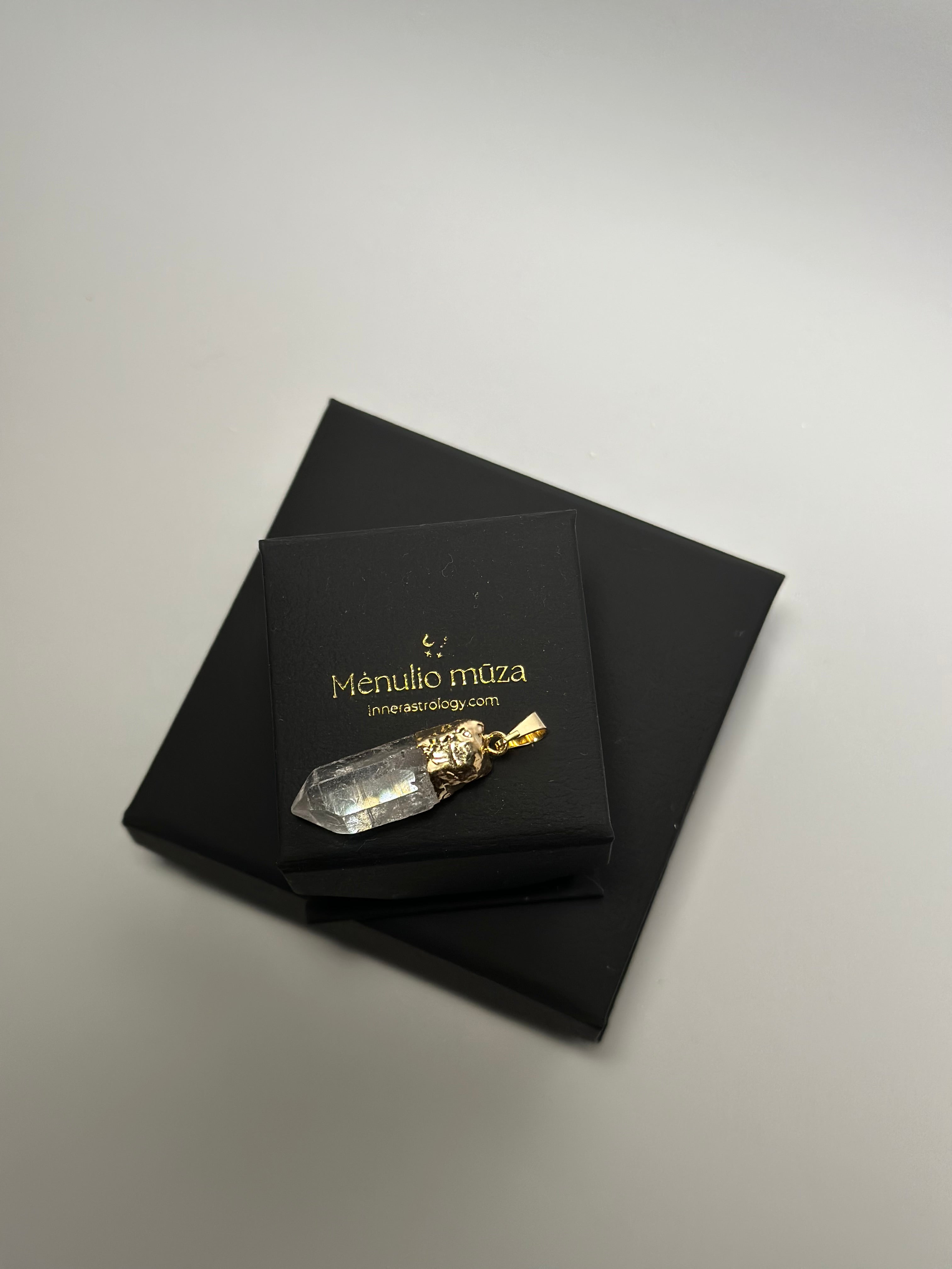 Kalnų krištolo pakabukas