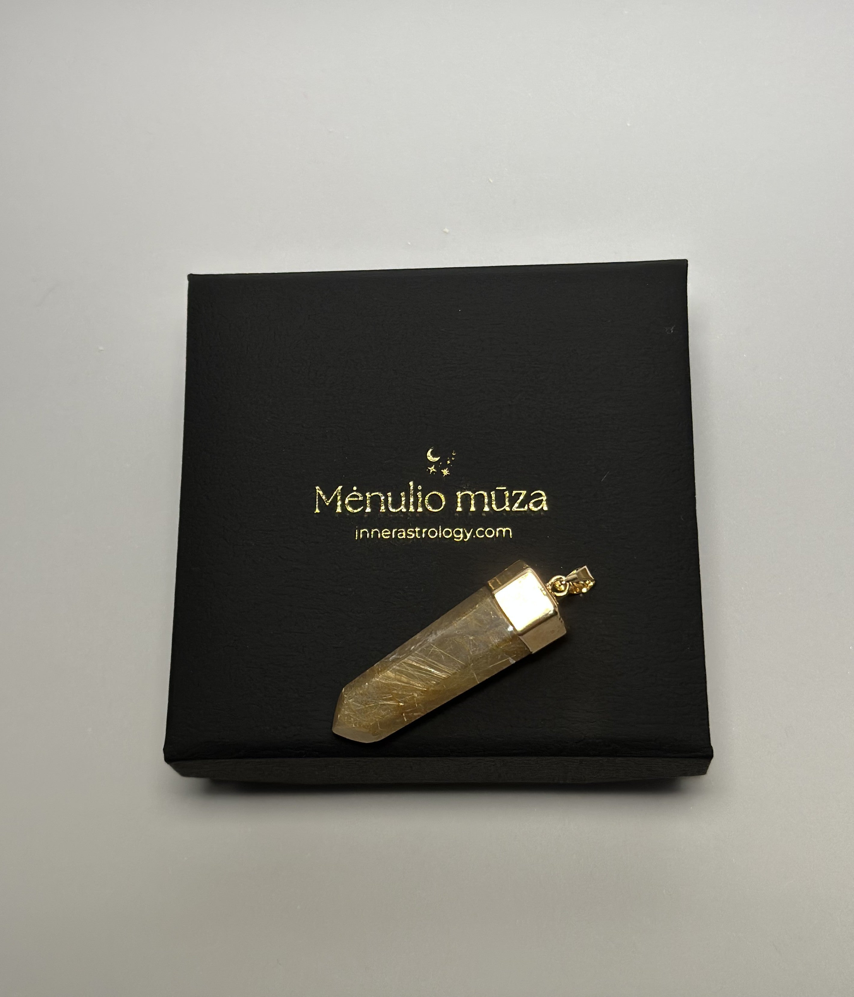 Rutilo kvarco pakabukas „Auksinė šviesa“