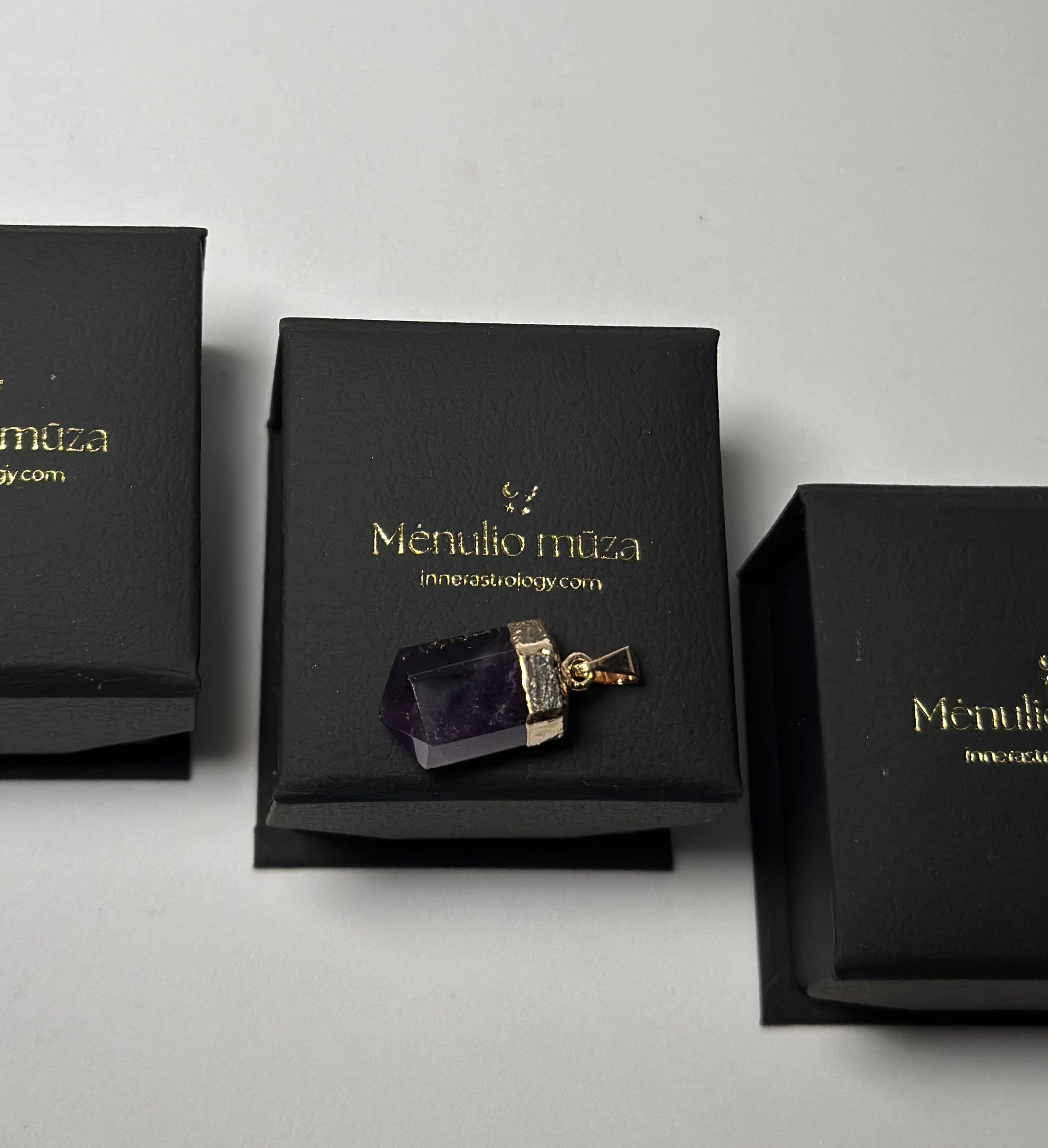 Kristalų švytuoklės pakabukas – rožinis kvarcas, citrinas, ametistas (gold)